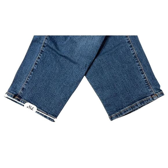 Torrid Boyfriend Straight Leg Vintage Stretch Mid-Rise Blue Jeans 22R Plus Size‎ - Picture 6 of 10